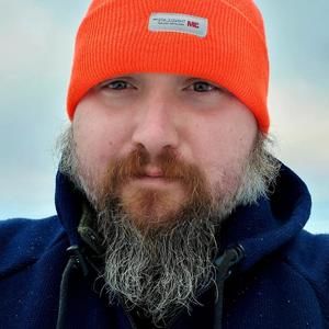 Meet your Posher, Aaron